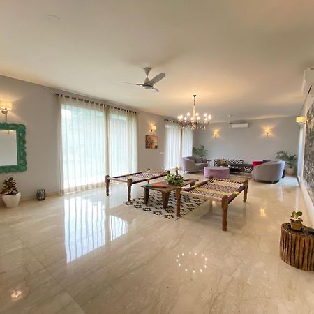 Karma Lakelands, Gurugram Гургаон Екстериор снимка