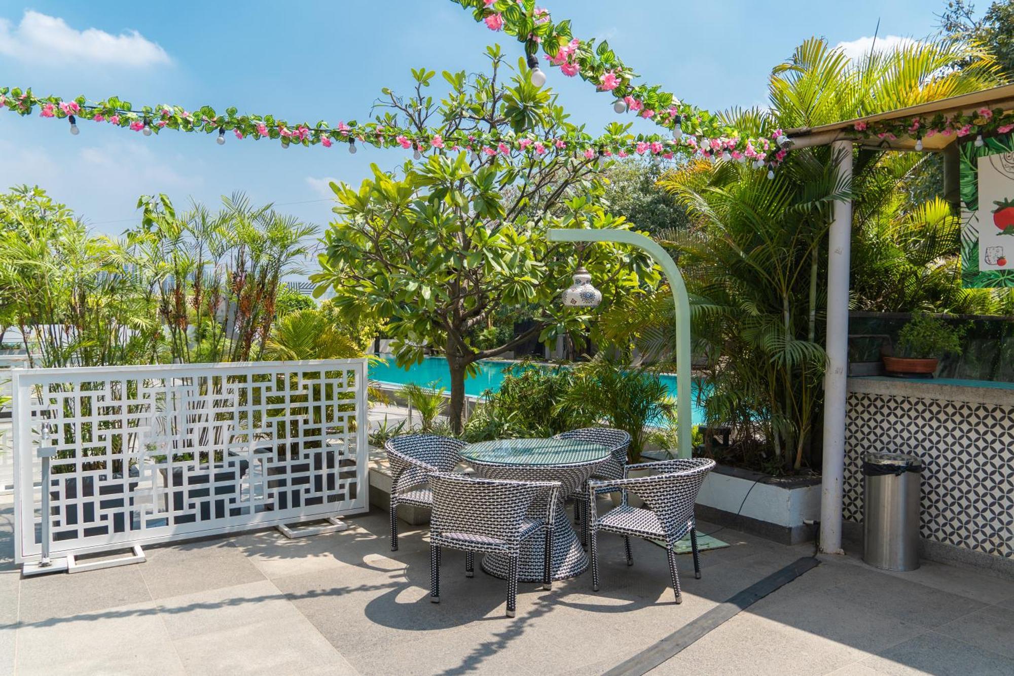 Karma Lakelands, Gurugram Гургаон Екстериор снимка