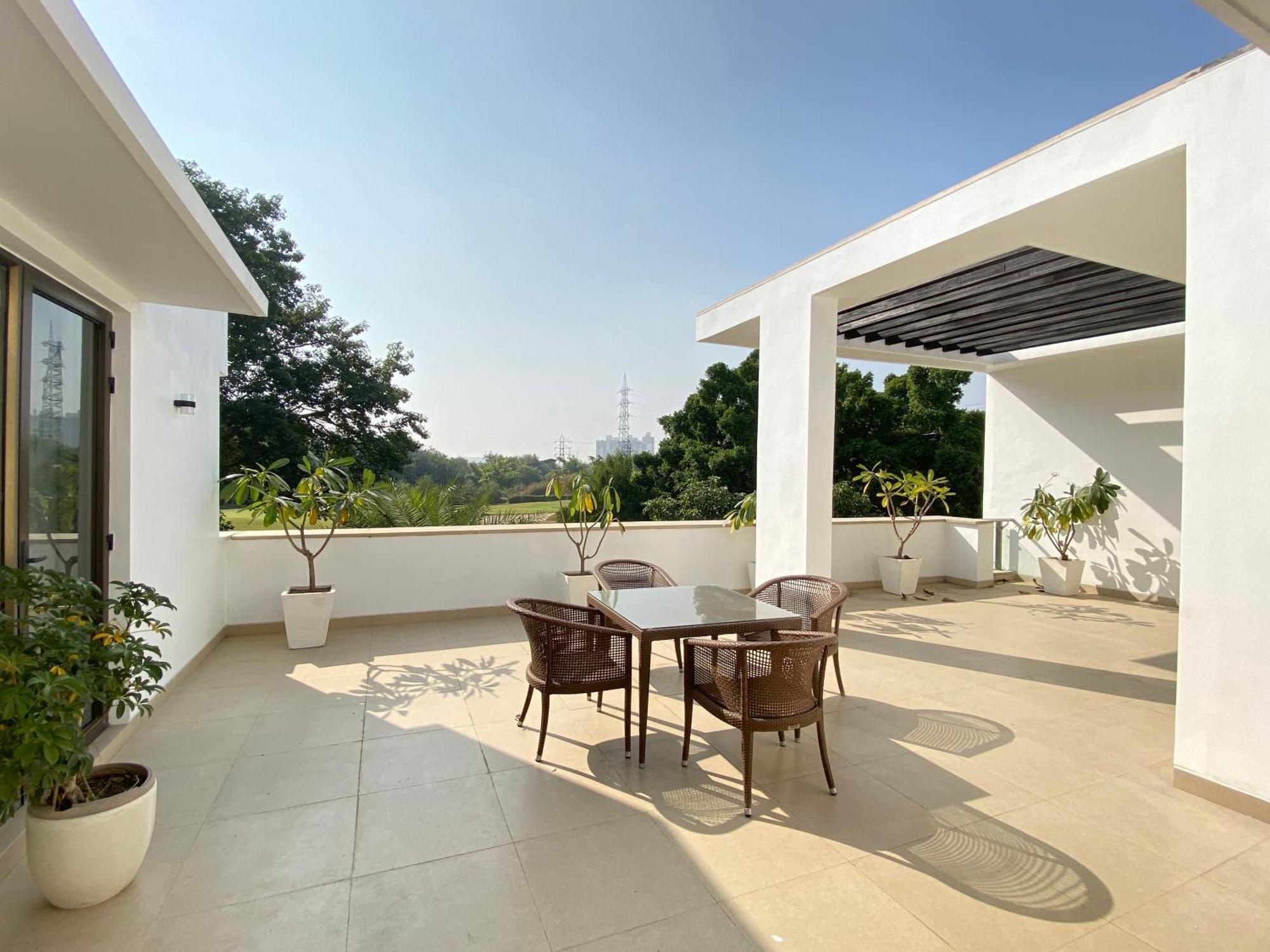 Karma Lakelands, Gurugram Гургаон Екстериор снимка