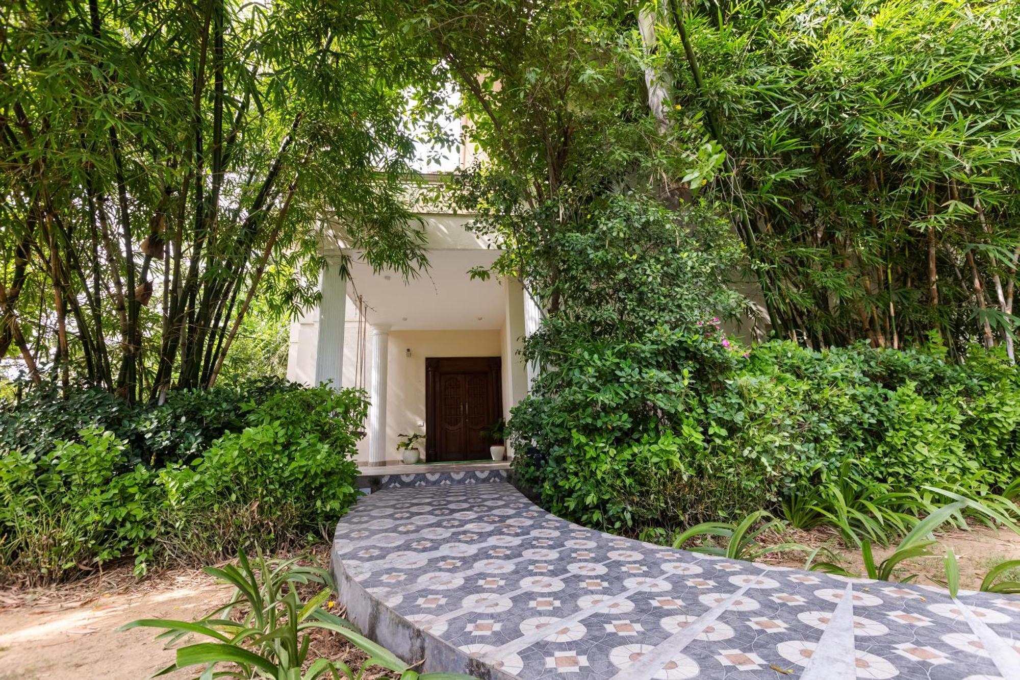 Karma Lakelands, Gurugram Гургаон Екстериор снимка