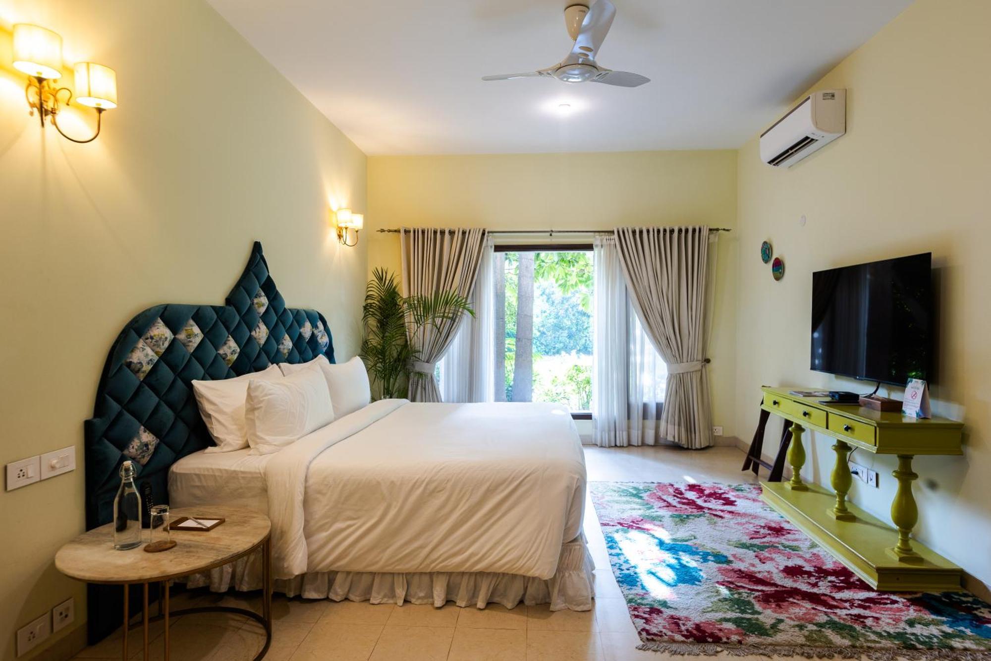 Karma Lakelands, Gurugram Гургаон Екстериор снимка