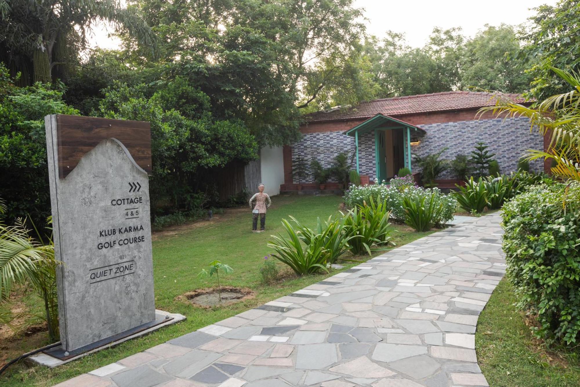 Karma Lakelands, Gurugram Гургаон Екстериор снимка